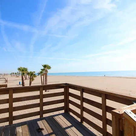Global Properties, Cerca Del Mar En Canet